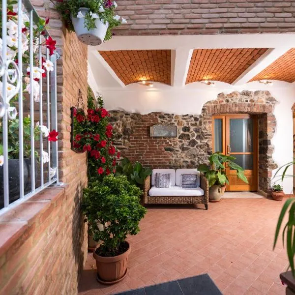 Domo Incantos, hotel v destinaci Galtellì