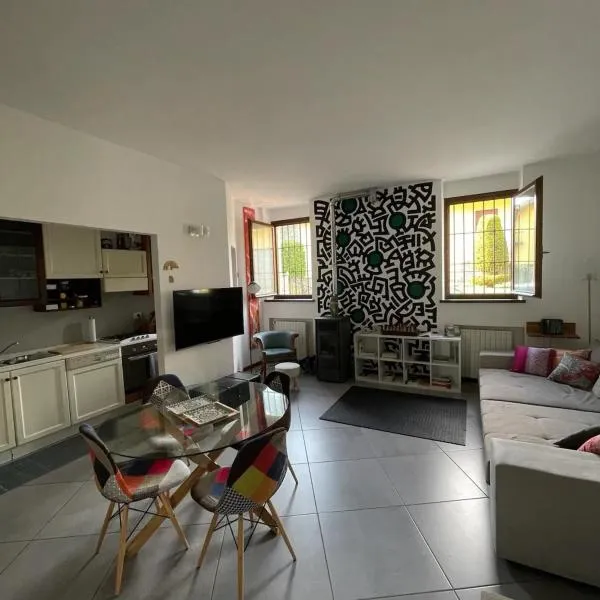 La Casa di Chicco, hotel in Venegono Superiore