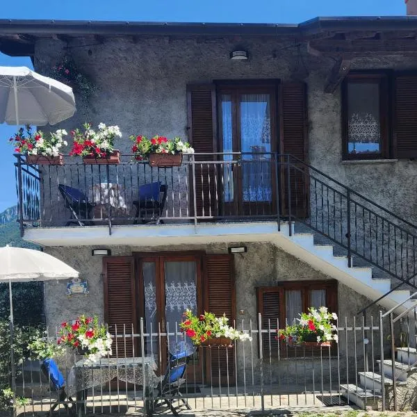 La Casetta di Laura intera casa indipendente vista lago 5 chilometri da Varenna, hotel em Lierna