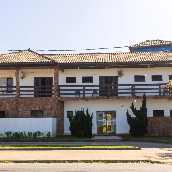 Toya Hotel, hotel in Ilha Comprida