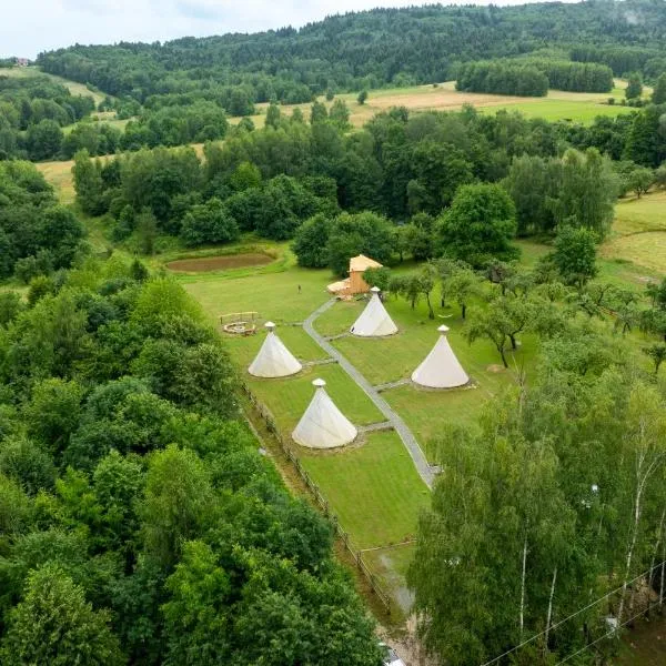 Moon Glamping Resort, hotel v destinaci Bęczyn