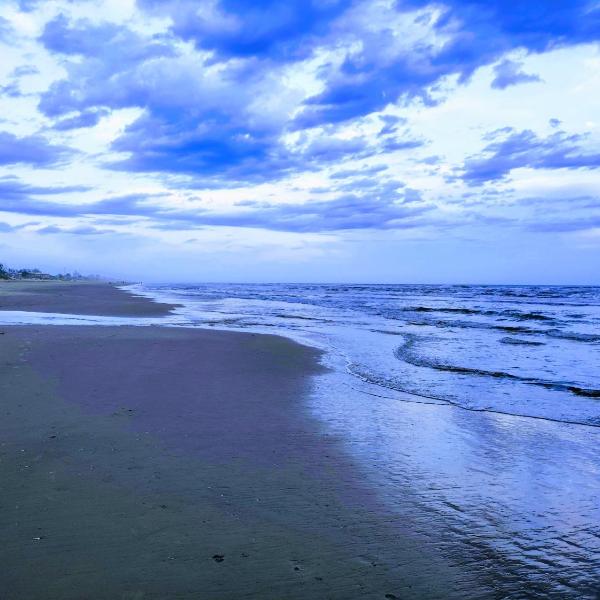 Marrom - Praia a 2 Minutos, Sinuca e Churrasqueira