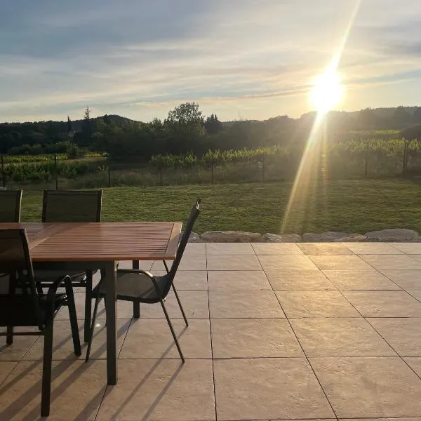 Villa bedoin au pied du mont ventoux 4 pers, hotel em Bédoin