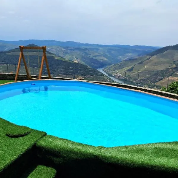 Riba Loivos Village - Casa C - T3, hotel in Casal de Loivos