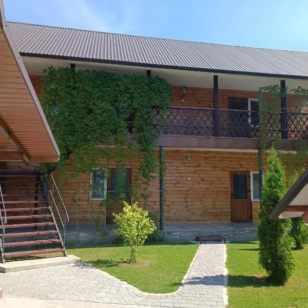 гостинний двір, hotel v destinaci Szack