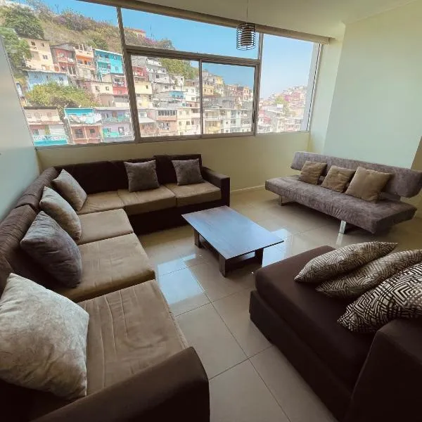 Suite Riverfront Puerto Santa Ana, hotel in Guayaquil
