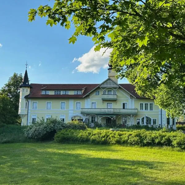 Gästehaus Gut Frauendorf, hotel v destinaci Windorf