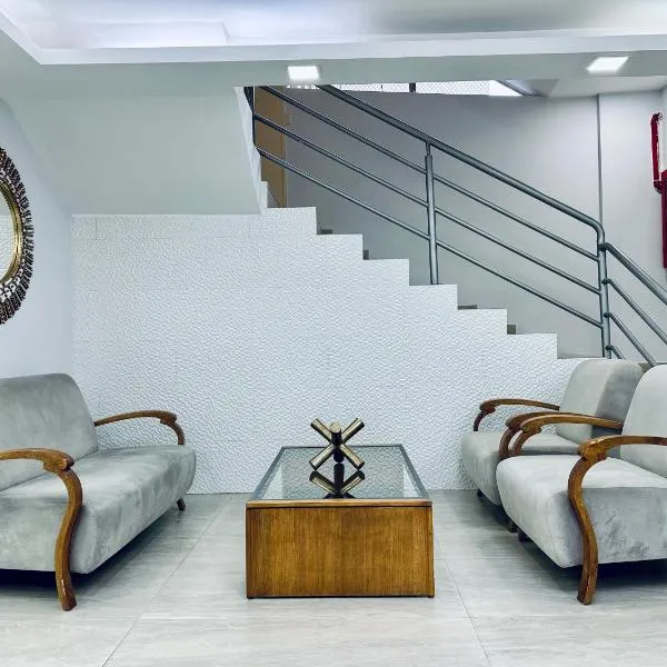 Hotel Tiwintza Internacional, hotel in Quito