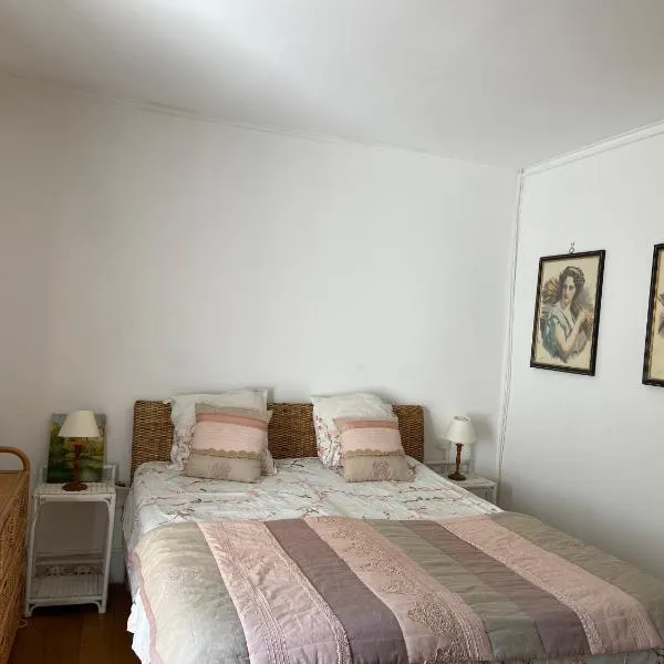 BandB - les rosiers - Corse - chambre Garance, hotel v destinácii Conca
