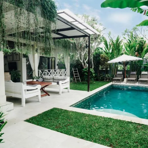 Umalas Retreat - Private Villa with Cook, hotel in Kerobokan