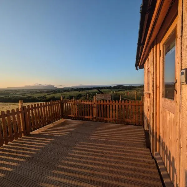 Hafan Gelli Sheperds Hut - Tudwal – hotel w mieście Pwllheli