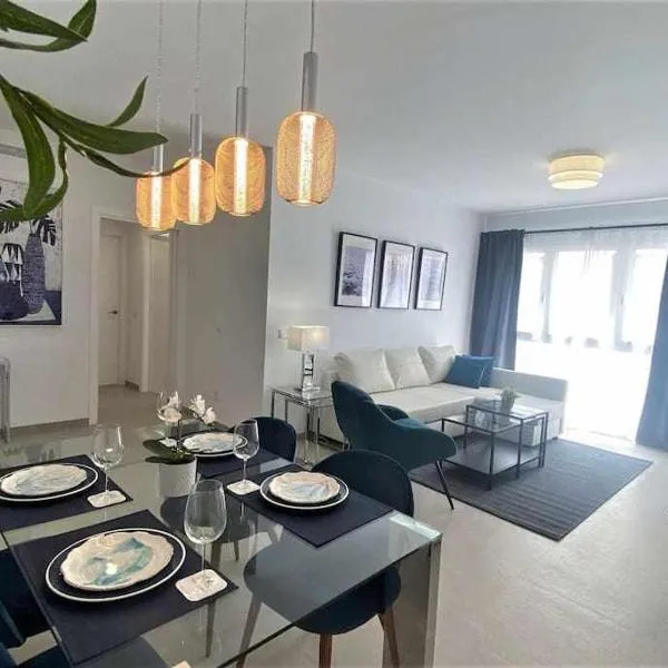XVI Apartamentos Morales & Arnal, khách sạn ở Estepona