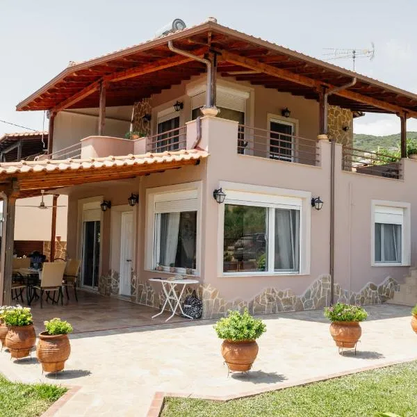 Villa Aelia, hotel v destinaci Karianí