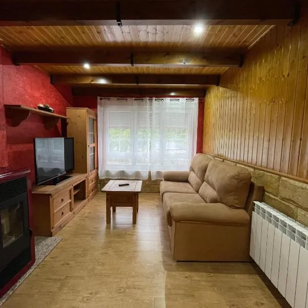 Apartamento La Veiga, hotel en Cerredo