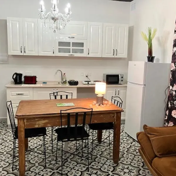 Gratia studios, hotel in Safi