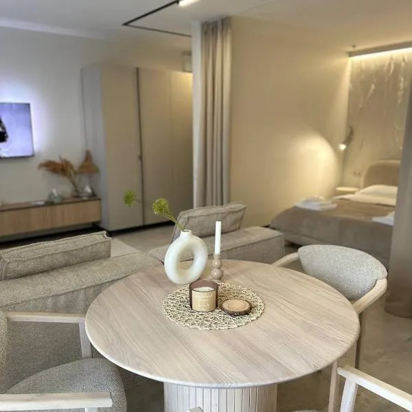 Pasteli_Apart, hotel in Ivano-Frankivsʼk