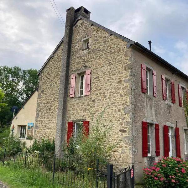 Haute Dône, hotel v destinaci Luzy