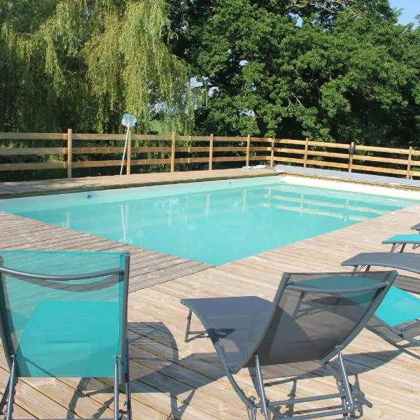 LOGIS DU GRAND PIN, hotel v destinaci Saint-Martin-des-Entrées