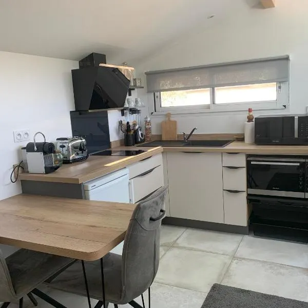 Studio cosy proche plages, hotelli kohteessa Anglet