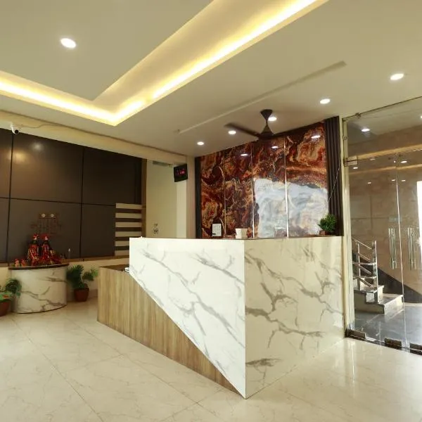 Silver Oaks Inn, hotel v destinaci Mathura