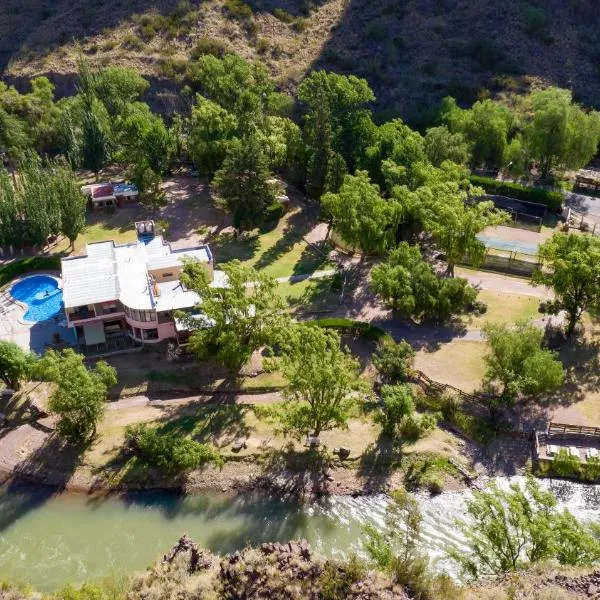 Cabañas Del Sol, hotel en Valle Grande