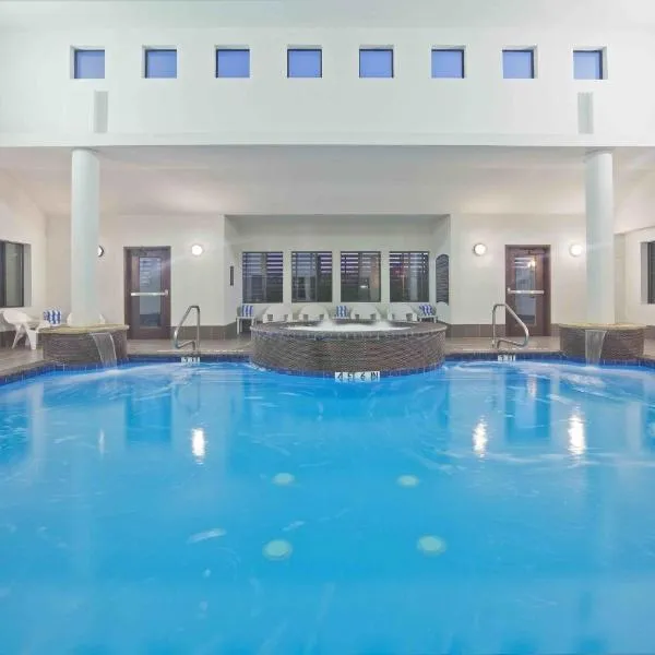 Staybridge Suites Plano - Richardson Area by IHG, hotel v destinaci Plano