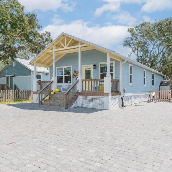 The Salty Anchor-Walk to Beach-Boat Ramp-Dogs OK, hotel v destinaci St. Augustine