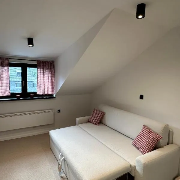 Lovely condo with free parking, hotel en Kranjska Gora