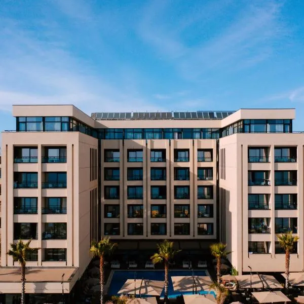 Royal G Hotel and Spa, hotel in Durrës