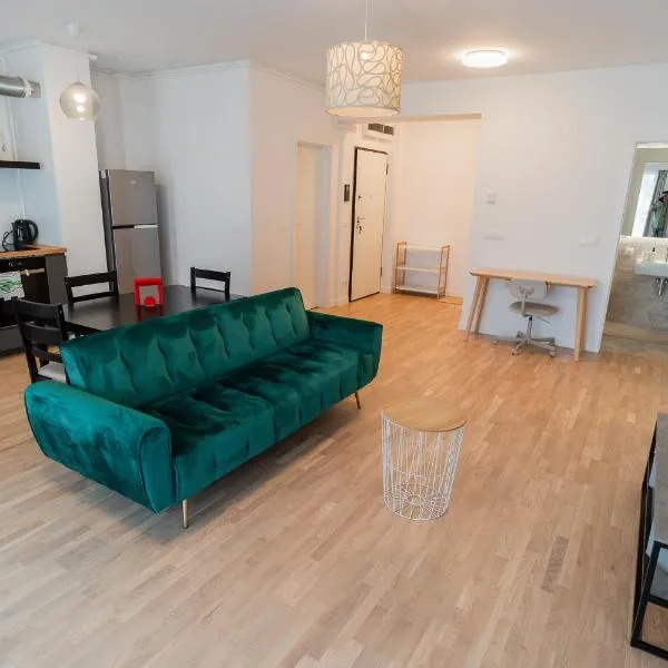 Lagoon Park Apartments with Beach View, hotel in Bucharest