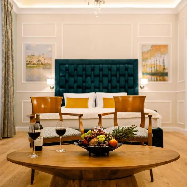 Corfu Town में, होटल Curcumelli Luxury Suites