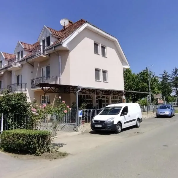 Start Panzió-Étterem, hotel v destinaci Hajdúszoboszló