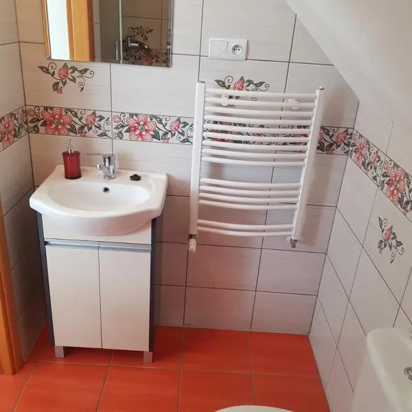 Pokój 4osobowy, hotel in Swornegacie 