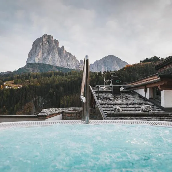 Dorfhotel Beludei, hotel in Santa Cristina in Val Gardena