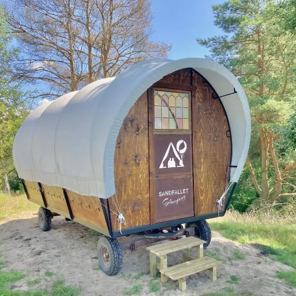 Prärievagn på Sandfallet Glamping, hotell sihtkohas Laholm