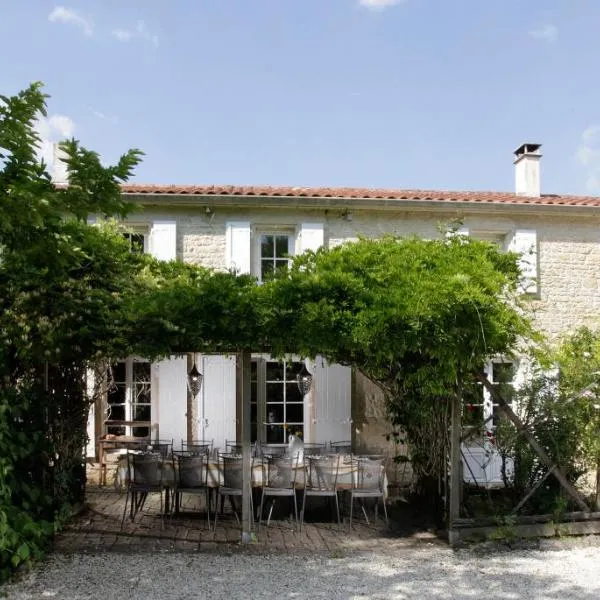 L'Authentique, hotel u gradu Landrais