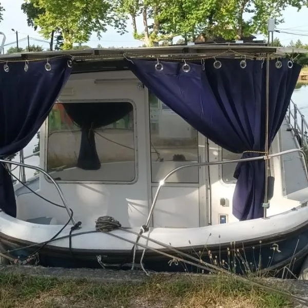 Logement entier sur bateau, hotel di Montech
