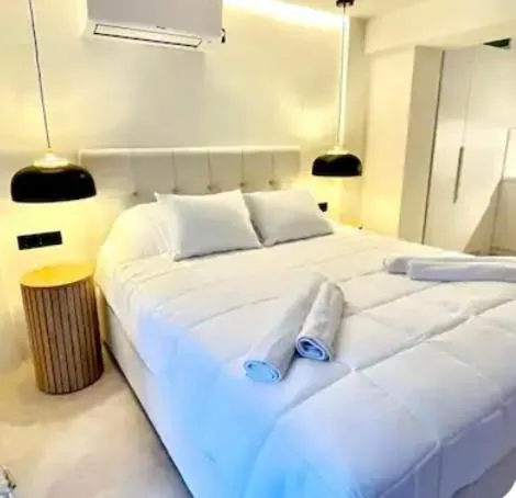Luxury Haven, hotel di Saronida