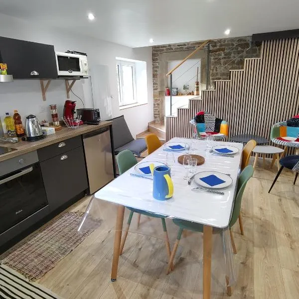 Gîte des Écureuils: Aydoilles şehrinde bir otel