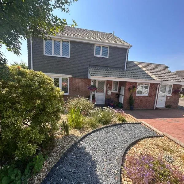 The Haven 2 night minimum stay, hotel en Torpoint