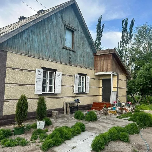 House by Lake Balykchy, hotel v destinaci Balykchy