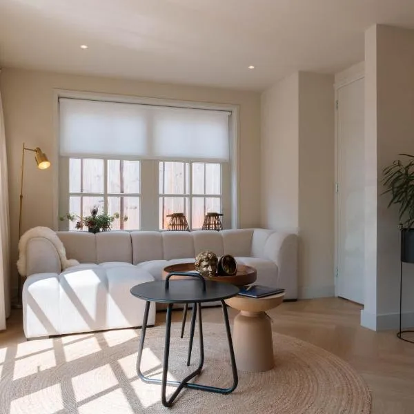 Oan Tafel Suites, hotel v destinaci Warga