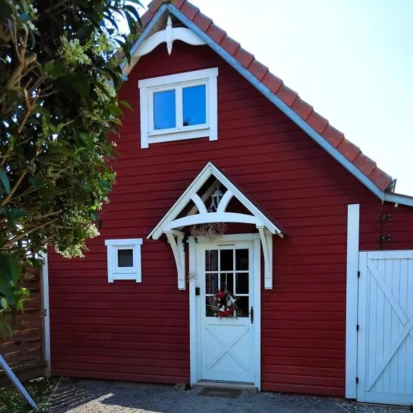 Cottage Lillstugan proche de la Baie de Somme, hotel in Quesnoy-le-Montant