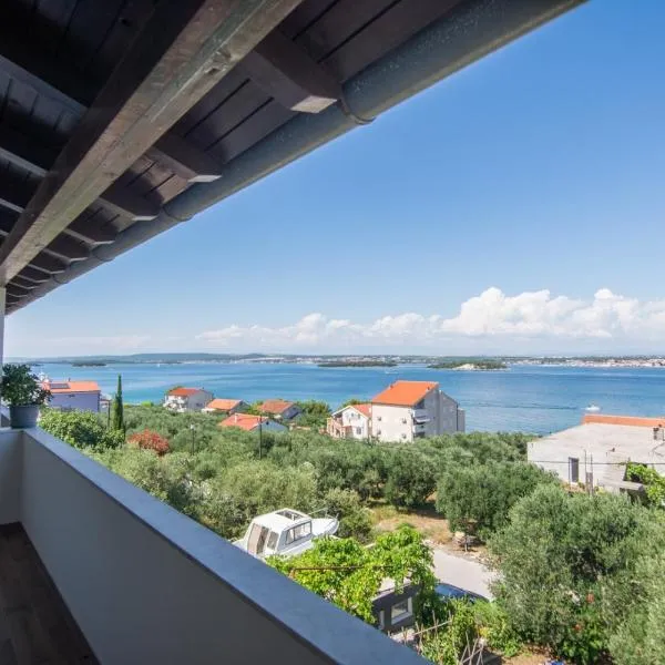 Amazing Sea View - Insel Pašman, ξενοδοχείο σε Tkon
