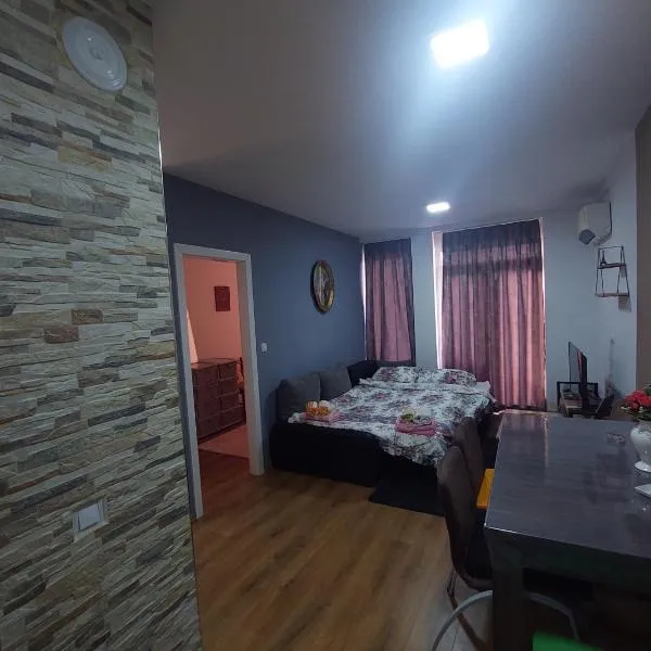 Apartment Nikoloski, hotel in Struga