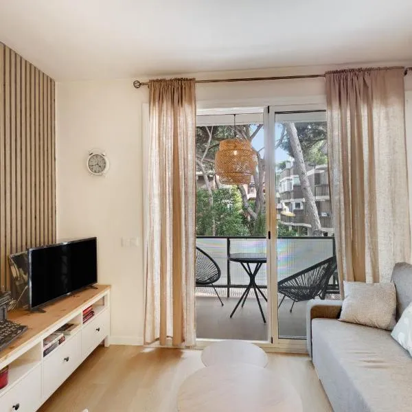 Bonito Apartamento En Gava Mar, hotel v destinaci Gavà
