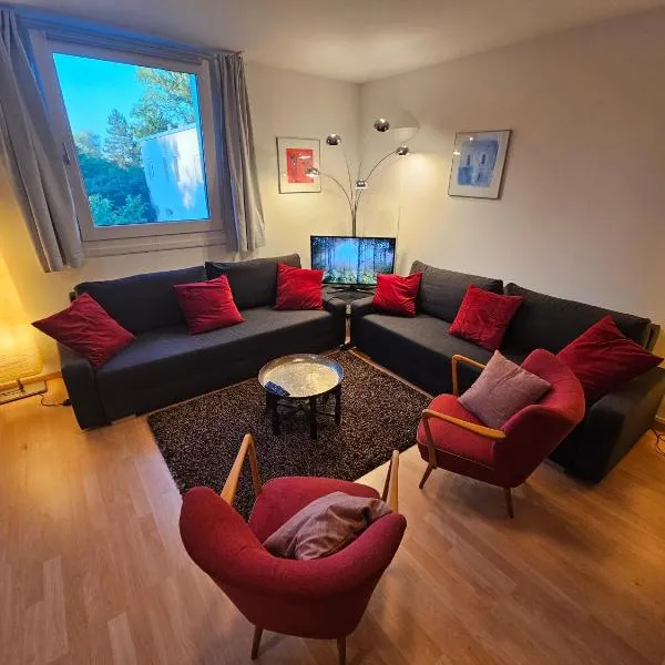 Yuki's Place - UN-VIC, Danube Beach and Subway near to Downtown Vienna, hotel a Vienna