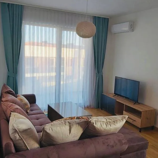 WOW Apartman Becici, hotel v destinaci Becici