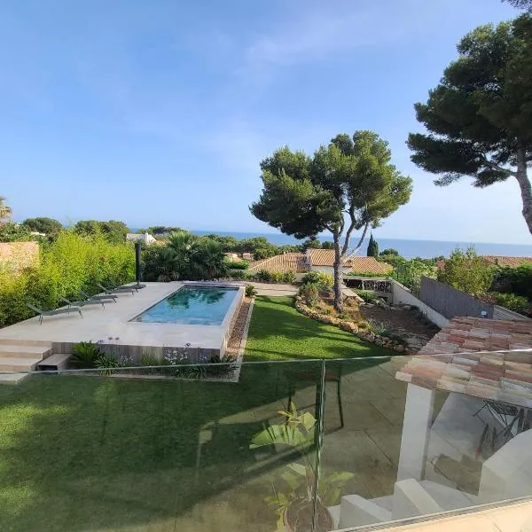 Maison d'architecte vue mer, hotel v destinácii Carry-le-Rouet