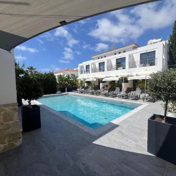 Julipapas Gardens, hotel in Paphos City
